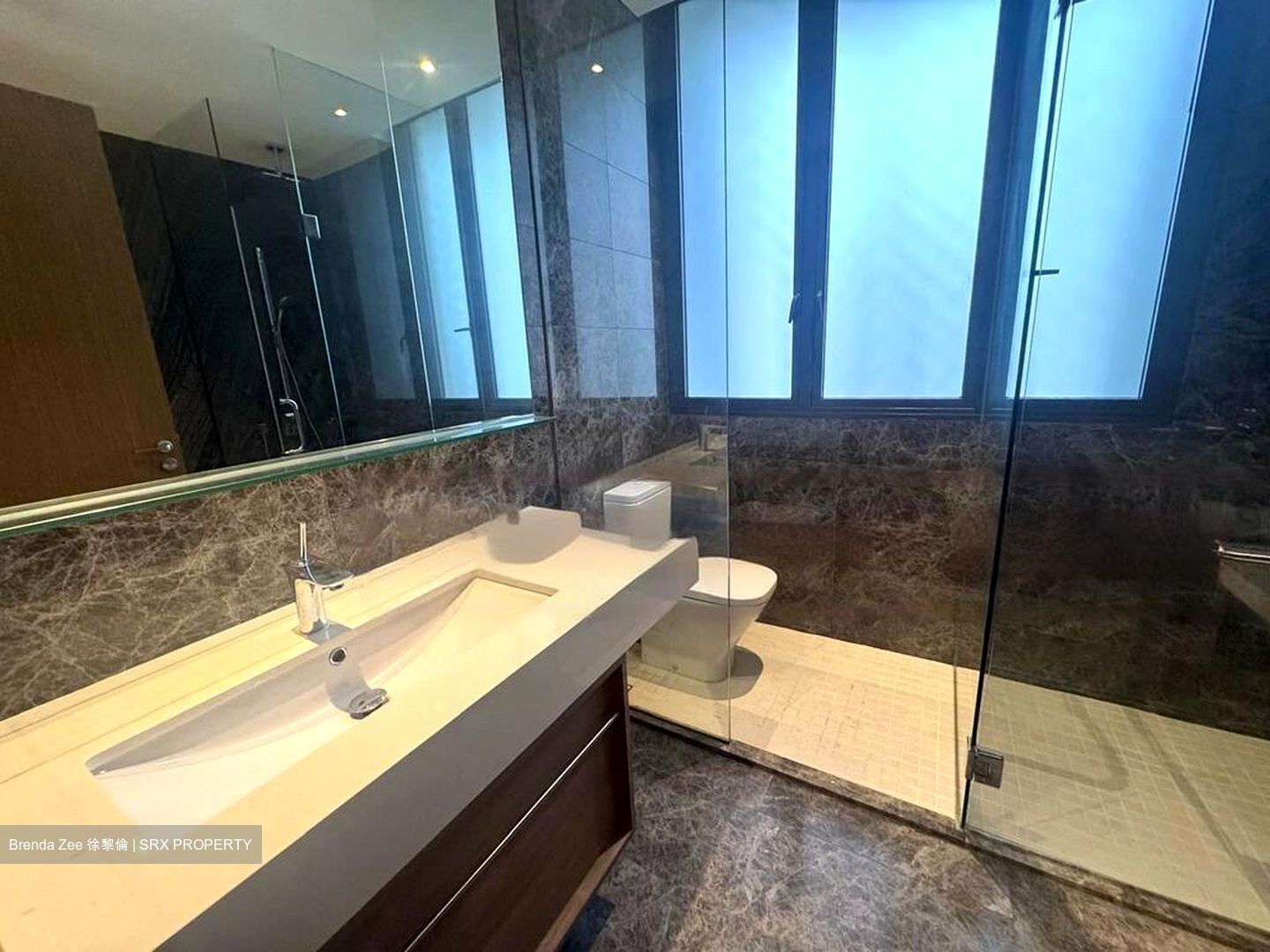 Sunrise Terrace (D28), Terrace #483632331